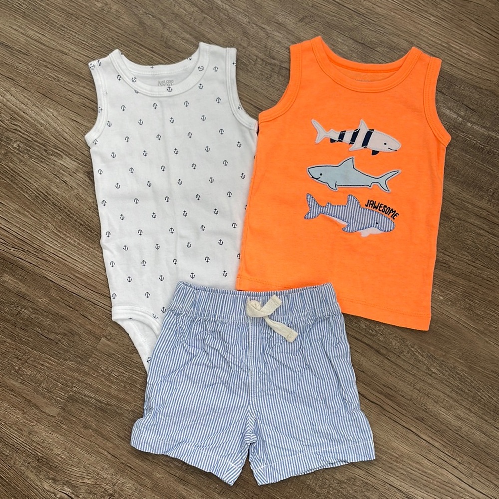 Carter’s Baby Boy Seersucker Shark Set 12M